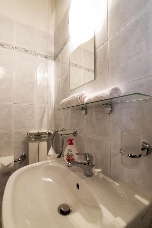 At The Lake Apartment Acquaseria Bagian luar foto