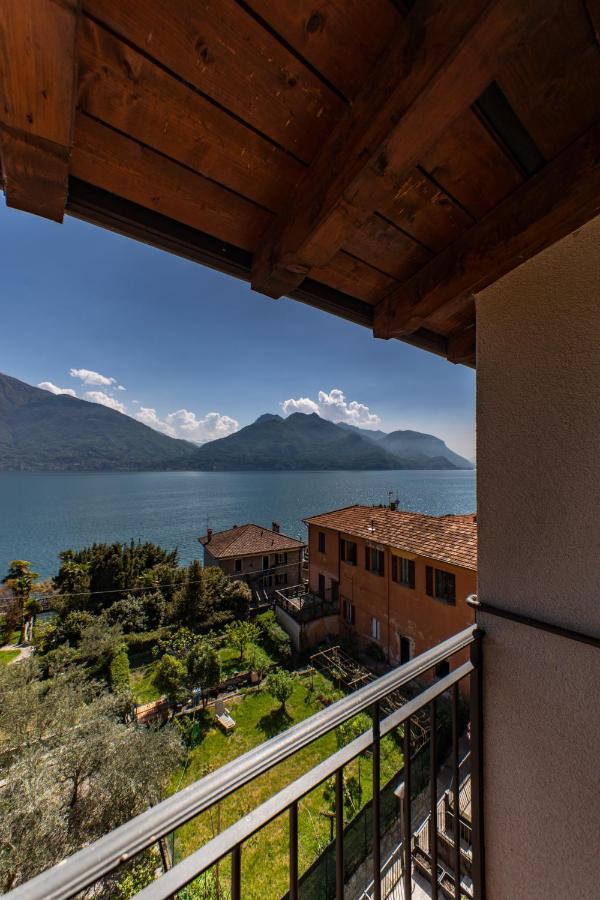 At The Lake Apartment Acquaseria Bagian luar foto